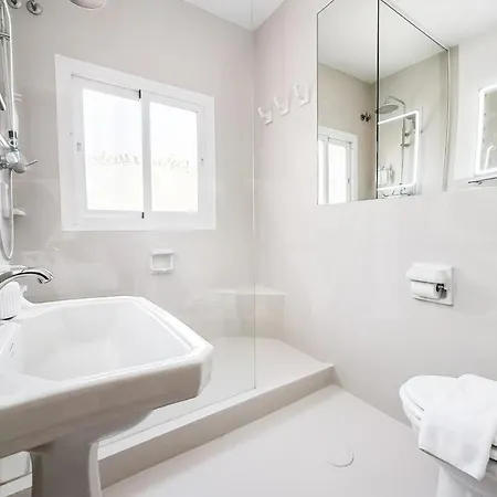 Sunny & Rooftop Near Rems Вилла Марбелья