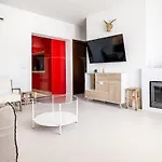 Villa Sunny & Rooftop Near Rems