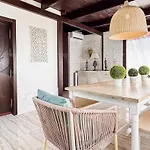 Villa Sunny & Rooftop Near Rems Marbellac