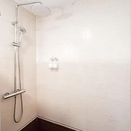 Sunny & Rooftop Near Rems Βίλα