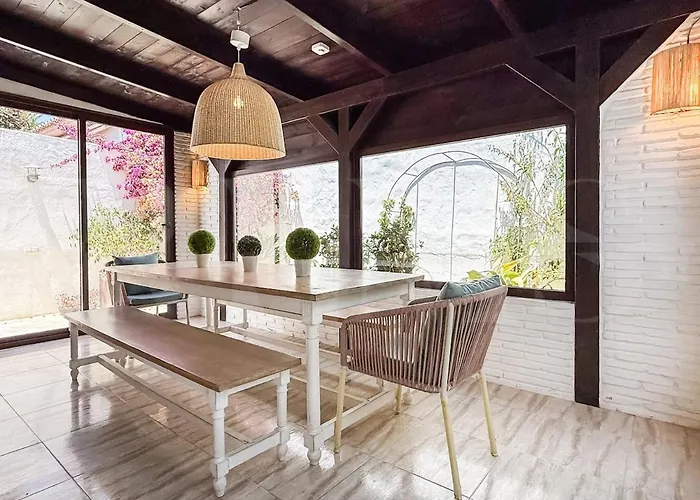 Sunny & Rooftop Near Rems * Marbella