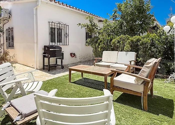 Sunny & Rooftop Near Rems Villa *