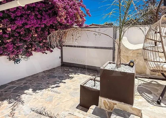 Sunny & Rooftop Near Rems