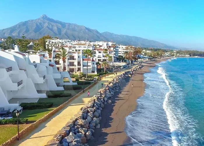 Sunny & Rooftop Near Rems Villa Marbella