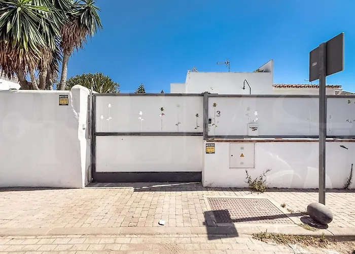 Sunny & Rooftop Near Rems וילה *